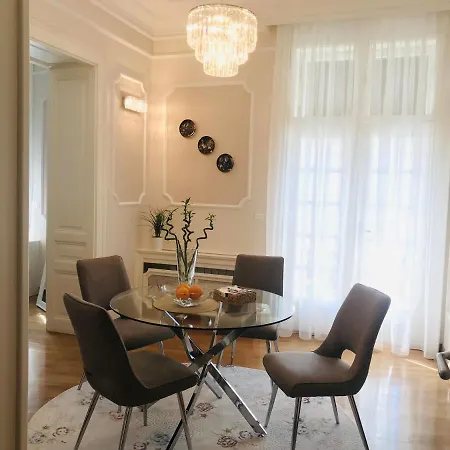 Knez Sima Jacuzzi, 3 Bedrooms, Balcony In Stari Grad Apartamento *