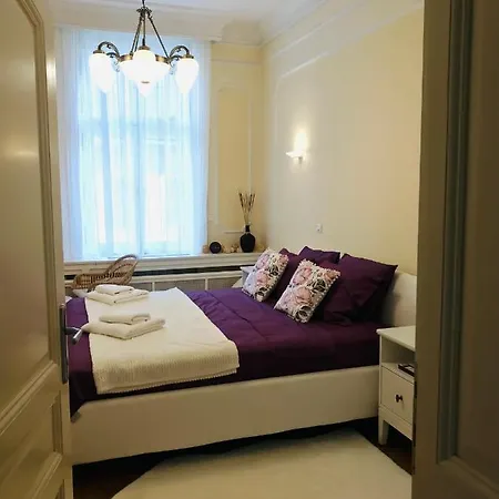 Apartment Knez Sima Jacuzzi, 3 Bedrooms, Balcony In Stari Grad Belgrade
